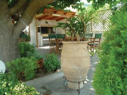 Aparthotel Efi